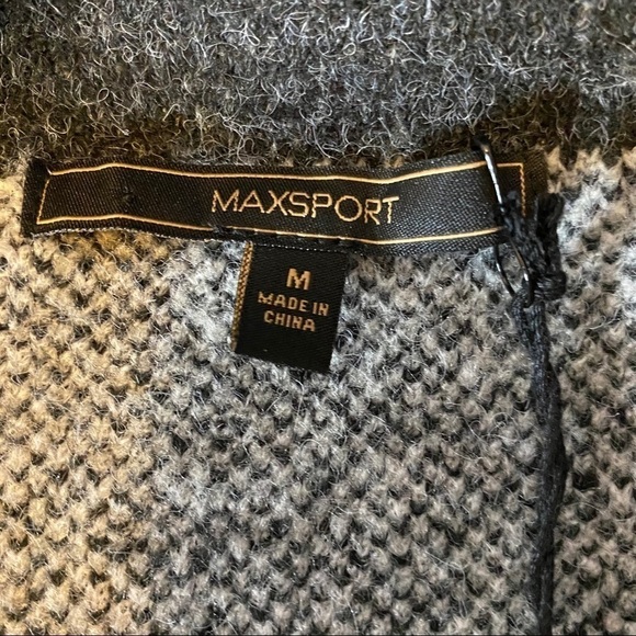 NWT Maxsport Cardigan. Size Medium - Picture 6 of 7